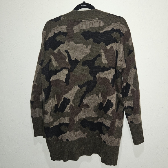 Camo Cardigan Oversized Women's Size Small Green Black Sweater Alison Andrews - Picture 6 of 12